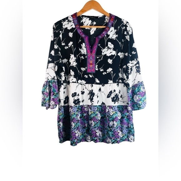 calessa Tops - Calessa Mixed Print Rayon Floral Embroidered Top Size Medium